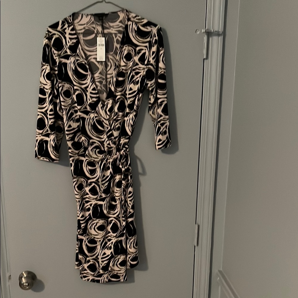 Elegant Black and Off-White Patterned Dress